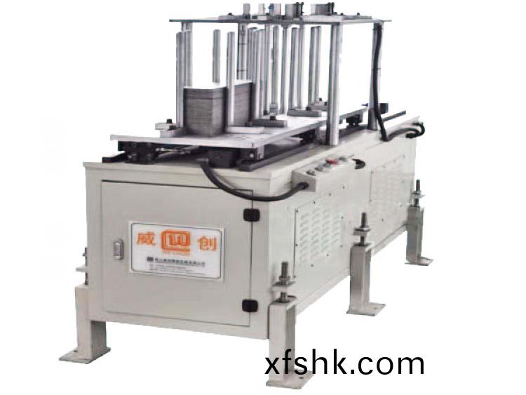 油(you)壓積(ji)料架 WD係列