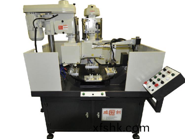 齒(chi)輪立(li)式(shi)多軸自(zi)動(dong)攻牙機