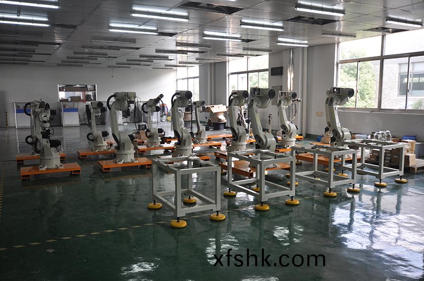 機(ji)器人組(zu)裝區