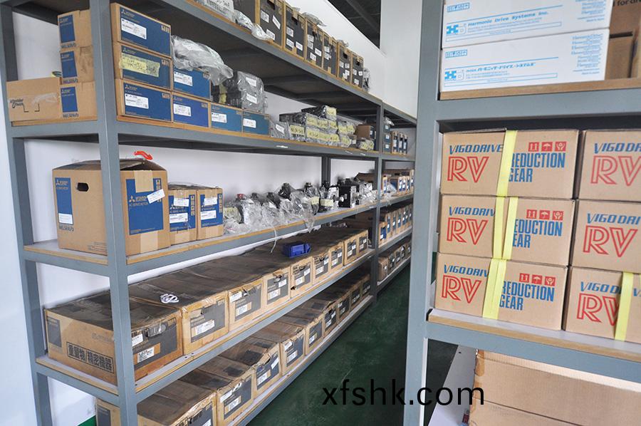 倉庫一(yi)角(jiao)